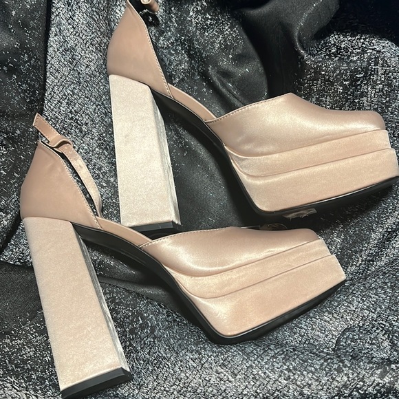 rose gold platform heels - Picture 1 of 2
